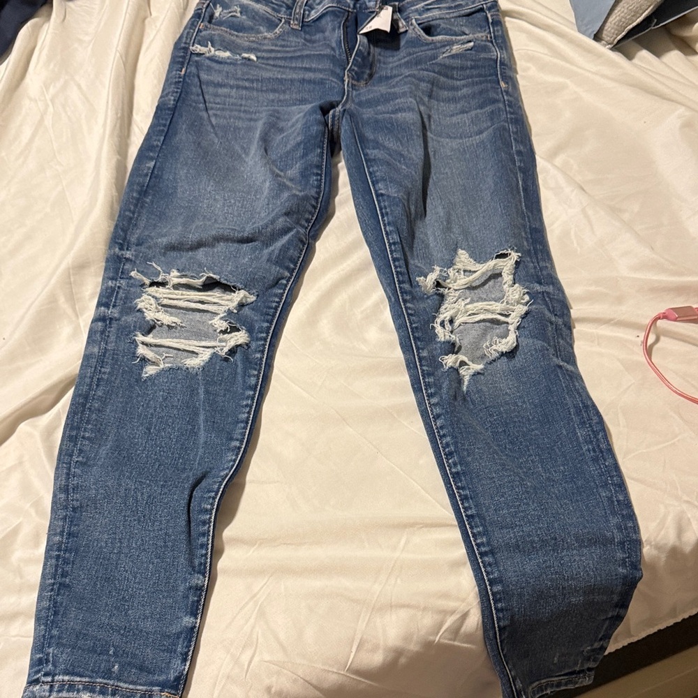 American Eagle Outfitters Women's Distressed Blue Skinny Jeans size 4 short - Picture 4 of 4